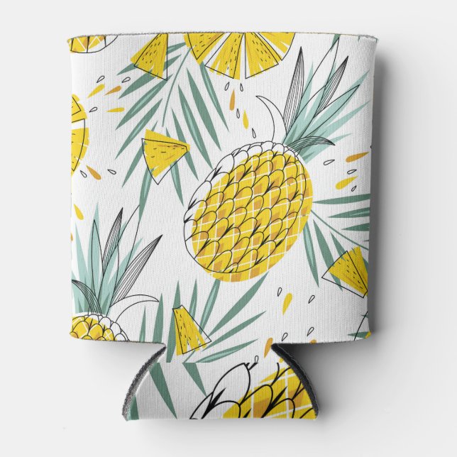 Juicy pineapples: bright vintage pattern. can cooler (Front)
