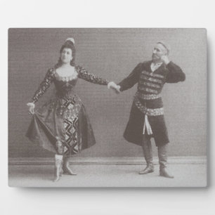 Julia and Felix Kschessinsky in the mazu Plaque