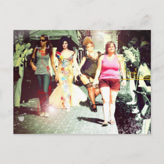 Julzips - Casting Salvaje F Postcard