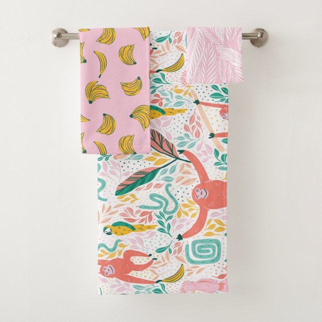 Jungle animals adventure & tropical leaves in pink bath towel set (Insitu)
