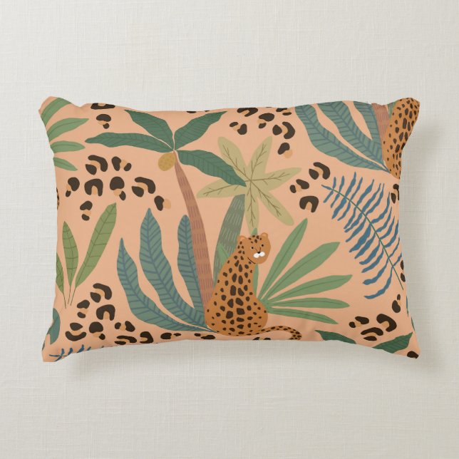 Jungle leopard print: animal seamless pattern. decorative cushion (Front)