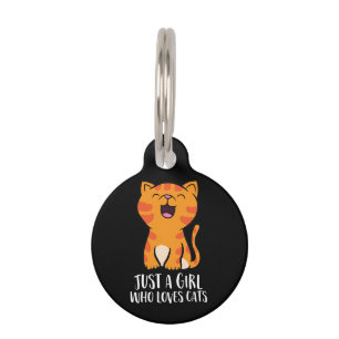 Just a Girl Who Loves Cats Pullover Pet Tag