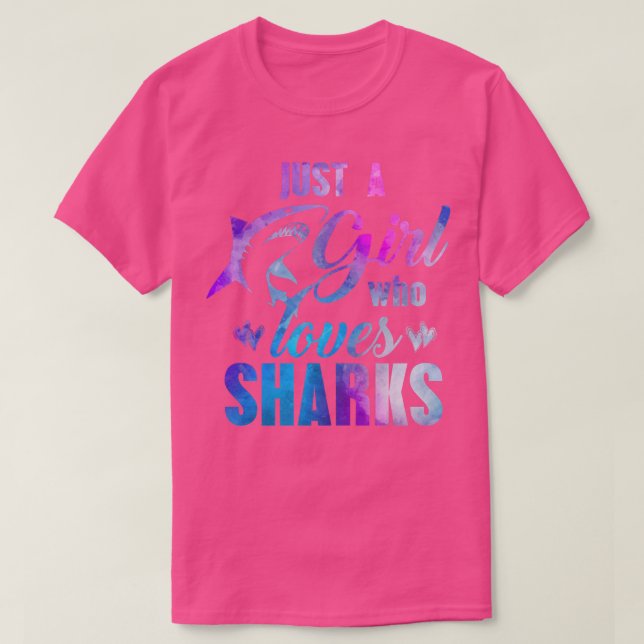 JUST A GIRL WHO LOVES SHARKS Women Mum Kids Waterc T-Shirt (Design Front)