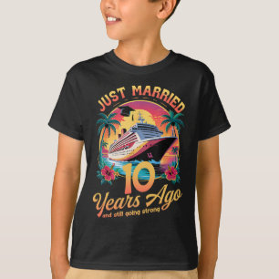 Just Married 10 Years Ago Romantic Matching Couple T-Shirt
