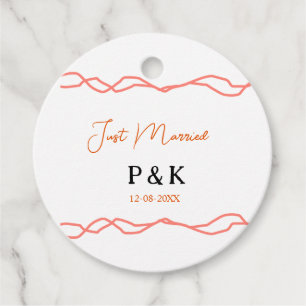 Just married add couple name date red vintagborder favour tags