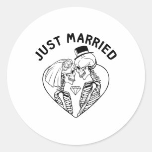 Just Married Bride Groom Skeleton Couple Halloween Classic Round Sticker