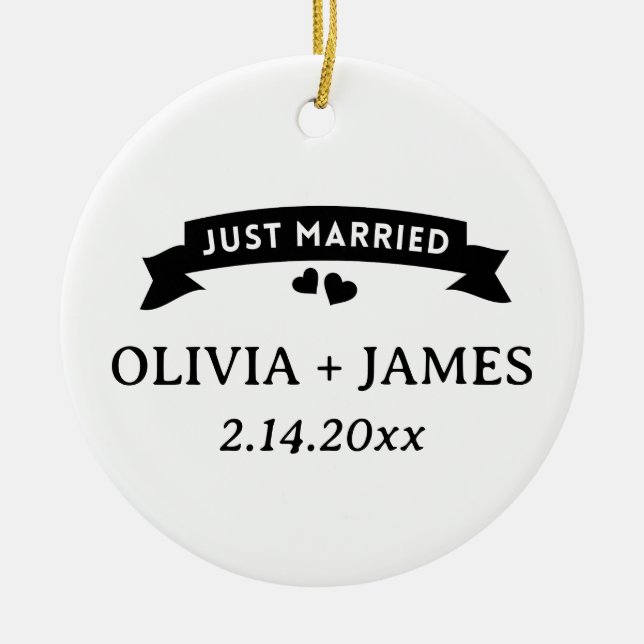 Just Married Couple Hearts Ceramic Tree Decoration (Front)