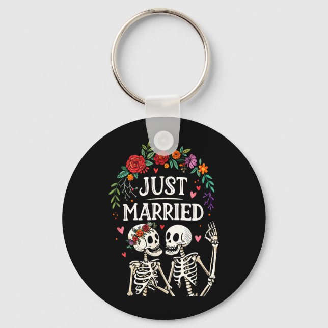 Just Married Halloween Skeleton Bride and Groom Key Ring (Front)