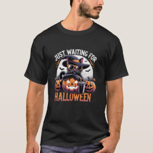 Just Waiting for Halloween Black cute Cat with Pum T-Shirt