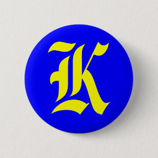 K - OLD ENGLISH 6 CM ROUND BADGE