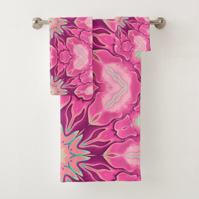 Kaleidoscope Flower Pattern Pink Bath Towel Set (Insitu)