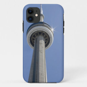 Kanada, Ontario, Toronto. Spitze von KN-Turm mit iPhone 11 Case