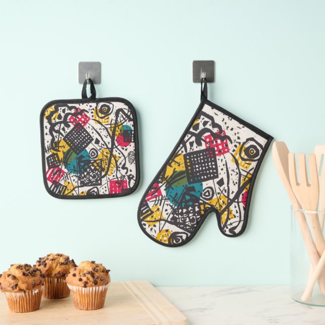 Kandinsky Small Worlds V Abstract Classic Oven Mitt & Pot Holder Set (Insitu(Hanging))