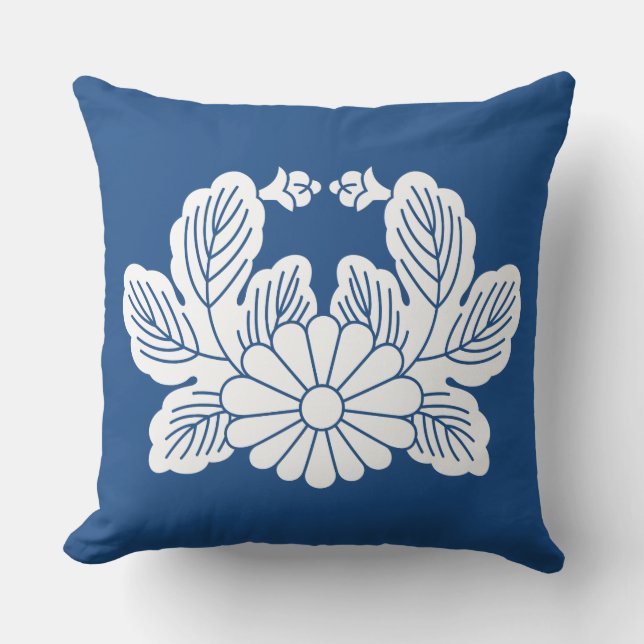 Kaniku (Monno-izumi) Cushion (Front)