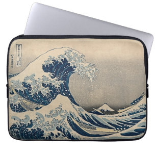Katsushika Hokusai. The Great Wave off Kanagawa   Laptop Sleeve