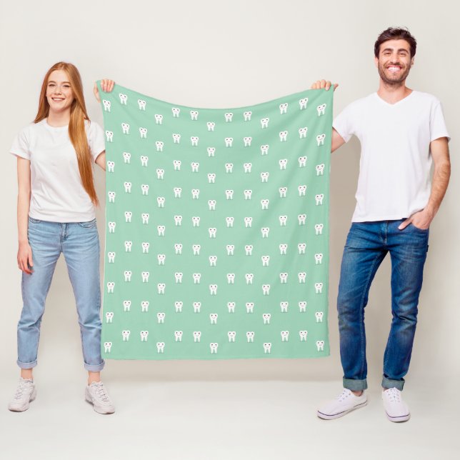 Kawaii happy tooth fleece blanket (In Situ)
