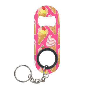 Kawaii pink pattern with strawberry ice cream