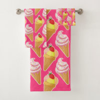 Kawaii pink pattern with strawberry ice cream