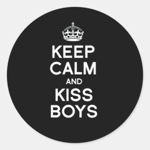 KEEP CALM AND KISS BOYS CLASSIC ROUND STICKER