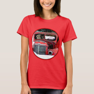 Keeshond Christmas Old Truck Painting Dog Art T-Shirt