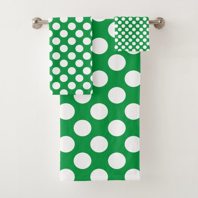 Kelly Green: Large white Polka Dot Pattern Bath Towel Set (Insitu)