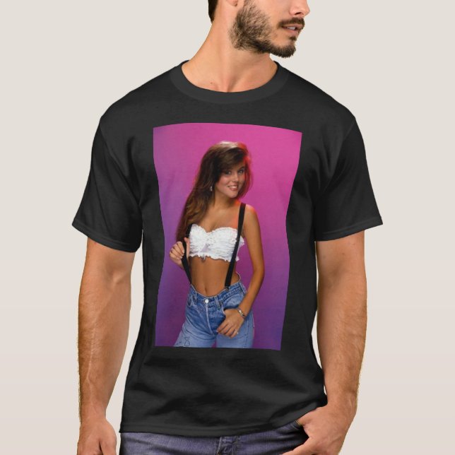 KELLY KAPOWSKI  T-Shirt (Front)