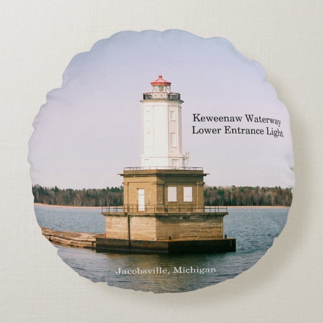 Keweenaw Waterway Entrance Lights round pillow (Front)