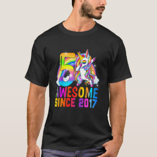 Kids 5 Year Old Awesome Since 2017 5th Birthday Un T-Shirt