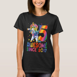 Kids 5th Birthday 5 Year Old  Girls Teens Dabbing  T-Shirt