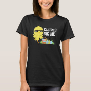 Kids Chicks Dig Me  Easter Joke Egg Basket Cute To T-Shirt