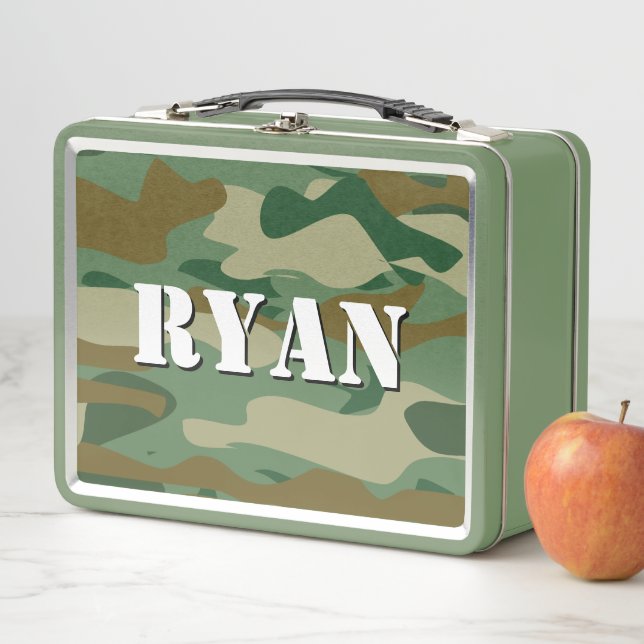 Kid's custom lunch box with green army camouflage (In Situ)