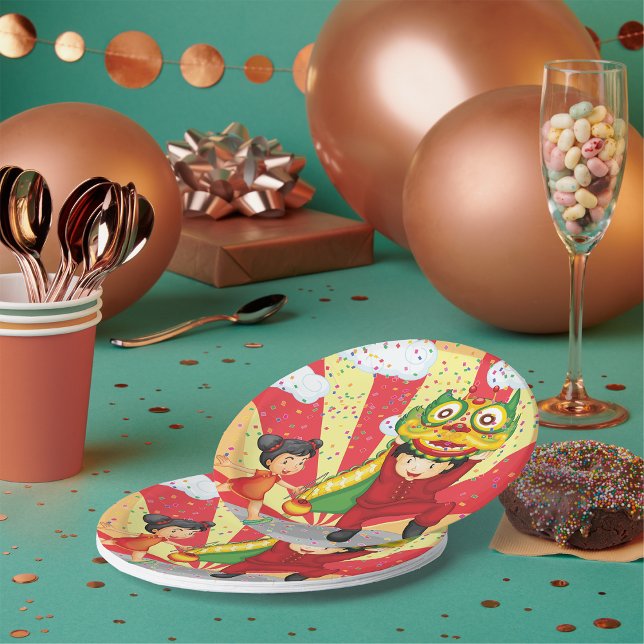 Kids Having Fun Paper Plates (Creator Uploaded)