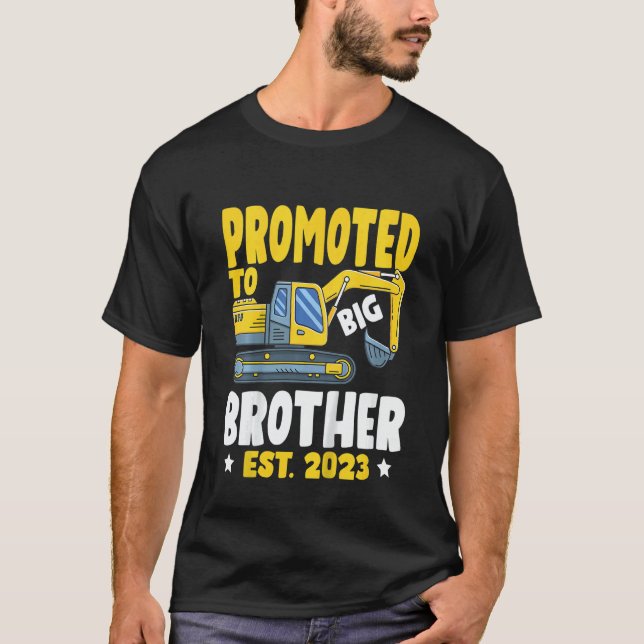 Kids Promoted to Big Bro 2023 Leveled up to Big Br T-Shirt (Front)
