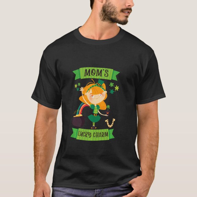 Kids St Patricks Day  Girls Moms Lucky Charm T-Shirt (Front)