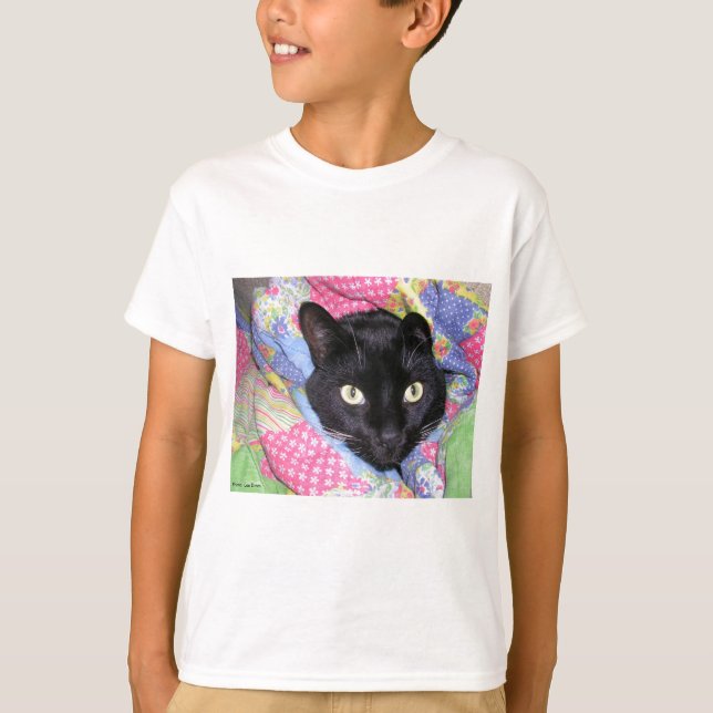 Kid's T-Shirt: Funny Cat wrapped in Blankets T-Shirt (Front)