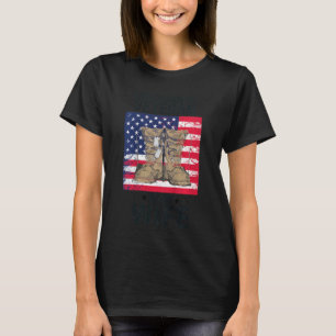 Kids Wife Veteran My Favourite Veteran Is My Wife T-Shirt