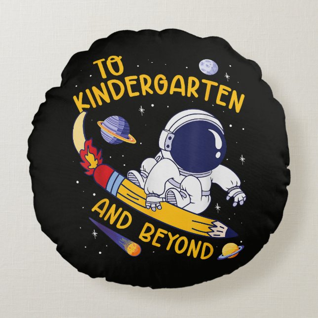 Kindergarten And Beyond Astronaut Back To School Round Cushion (Front)