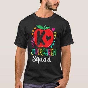Kindergarten retro vintage teacher team Kinder squ T-Shirt