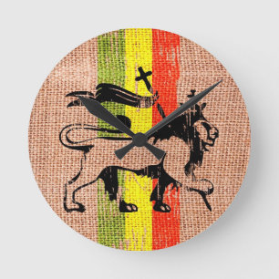 King lion round clock