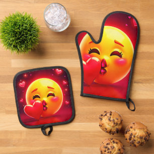 Kiss Emoji: Love and Hearts Art Oven Mitt & Pot Holder Set