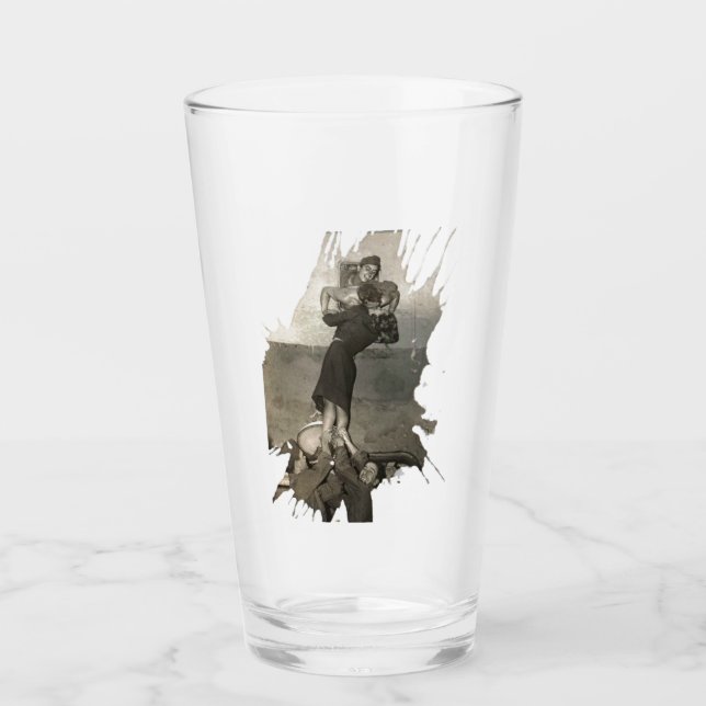 Kiss Glass (Front)