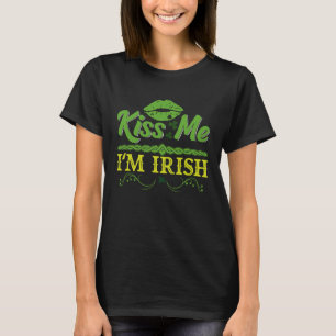 Kiss Me I´m Irish Shamrock St Patrick s Day  1 T-Shirt