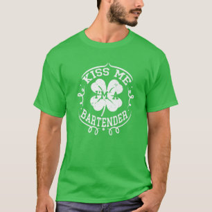 Kiss Me I'm A Bartender Funny St Patrick's Day Gif T-Shirt