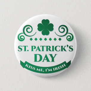 kiss me i'm irish 6 cm round badge