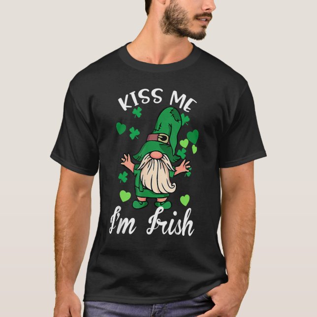 Kiss Me I'm Irish. Gnome Shamrock Clover Saint Pat T-Shirt (Front)