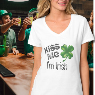 Kiss Me I'm Irish, Green Shamrock T-Shirt