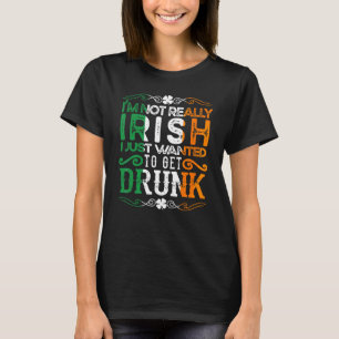 Kiss Me I'm Irish St Patrick Day Drunk Beer Wine W T-Shirt