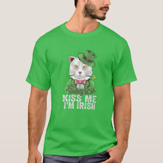 Kiss Me I'm Irish St Patricks Day Cat Green T-Shirt