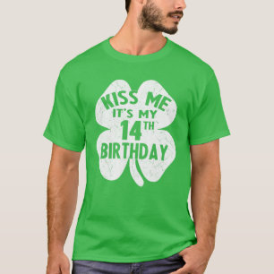 Kiss Me It's My 14Th Birthday St Patrick's Day Sha T-Shirt