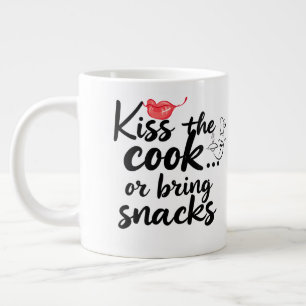'''KISS THE COOK'' TYPOGRAPHY QUOTE LARGE COFFEE MUG